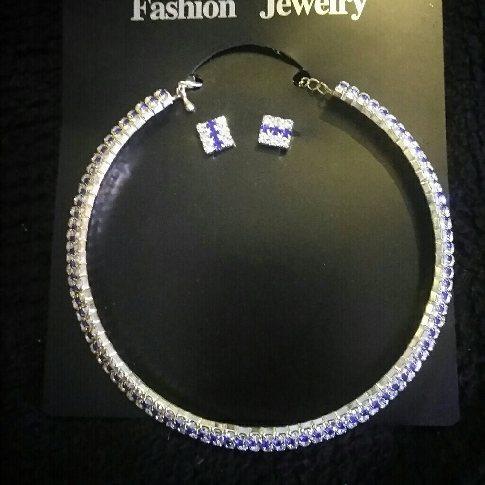 Bling and Blue Necklace Set